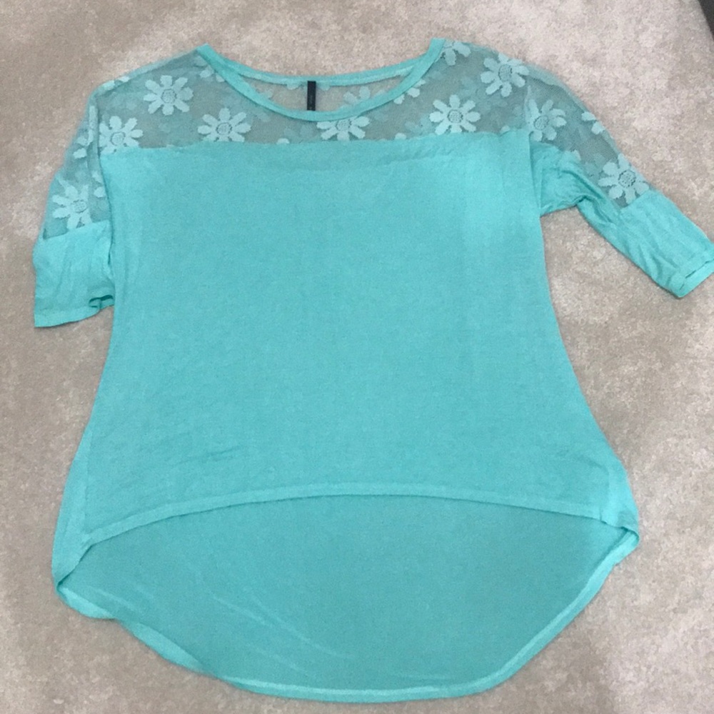 Teal shirt with lace, flowery sleeves! High/Low!